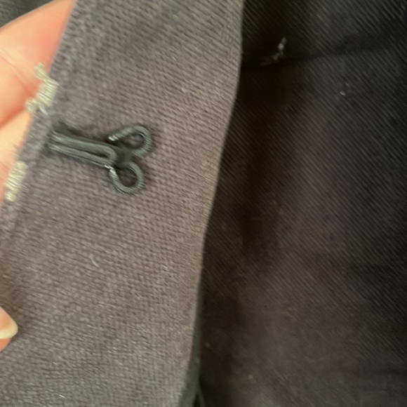 Beautiful Jacket - Picture 4 of 4